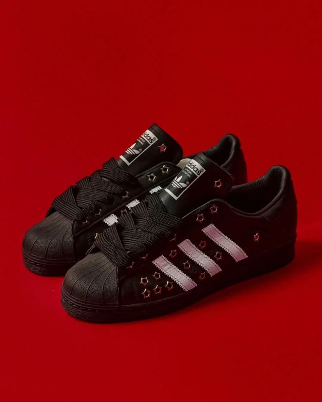 didas「炫技」的舞台OG真人时装周成了 a(图6)