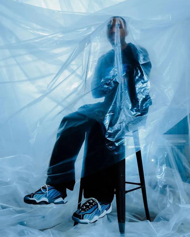 didas「炫技」的舞台OG真人时装周成了 a(图2)