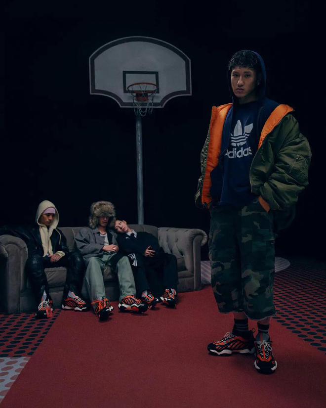 didas「炫技」的舞台OG真人时装周成了 a(图19)