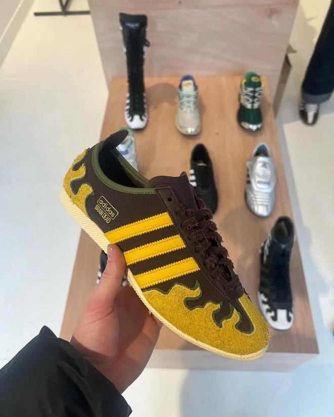 didas「炫技」的舞台OG真人时装周成了 a(图15)