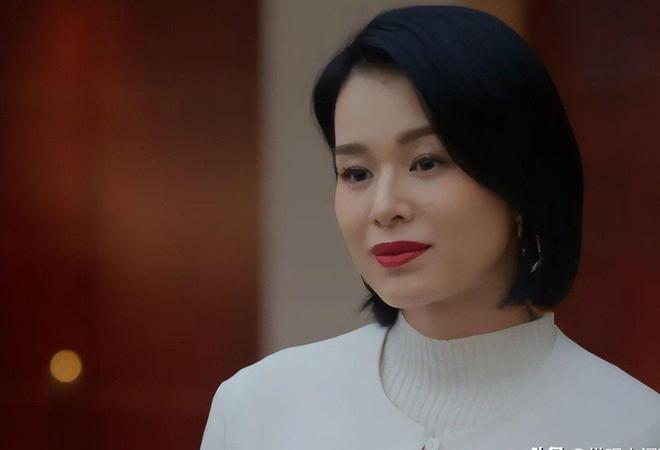 ：刘嘉玲脸垮了舒淇又嫩了胡杏儿赢麻OG真人游戏澳门水舞间镜头好真实(图13)
